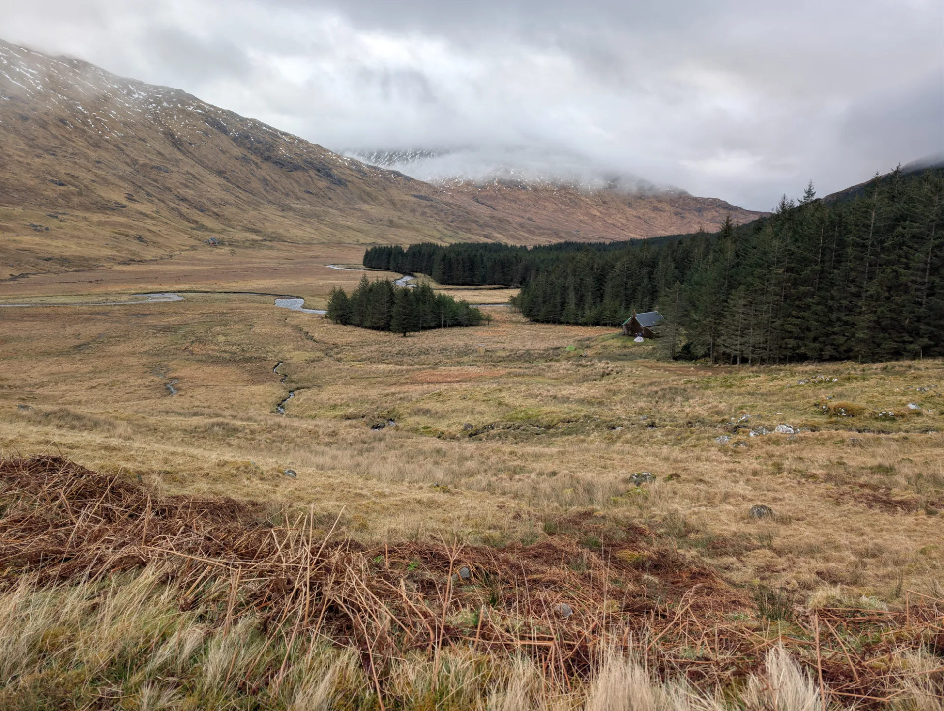 Leaving A'Chuil — clouds hanging in the mountains