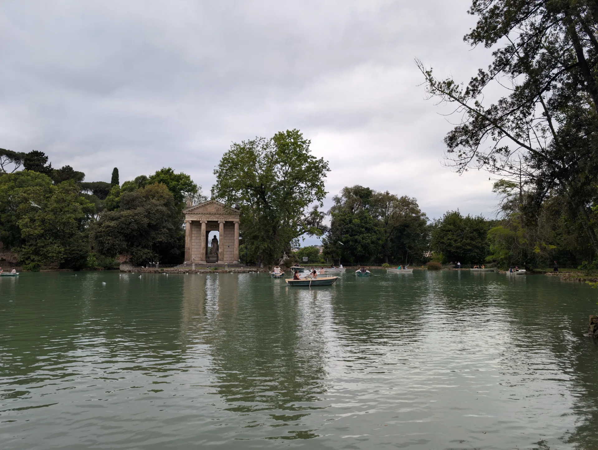 The Tempietto di Esculapio on the lake of Villa Borghese