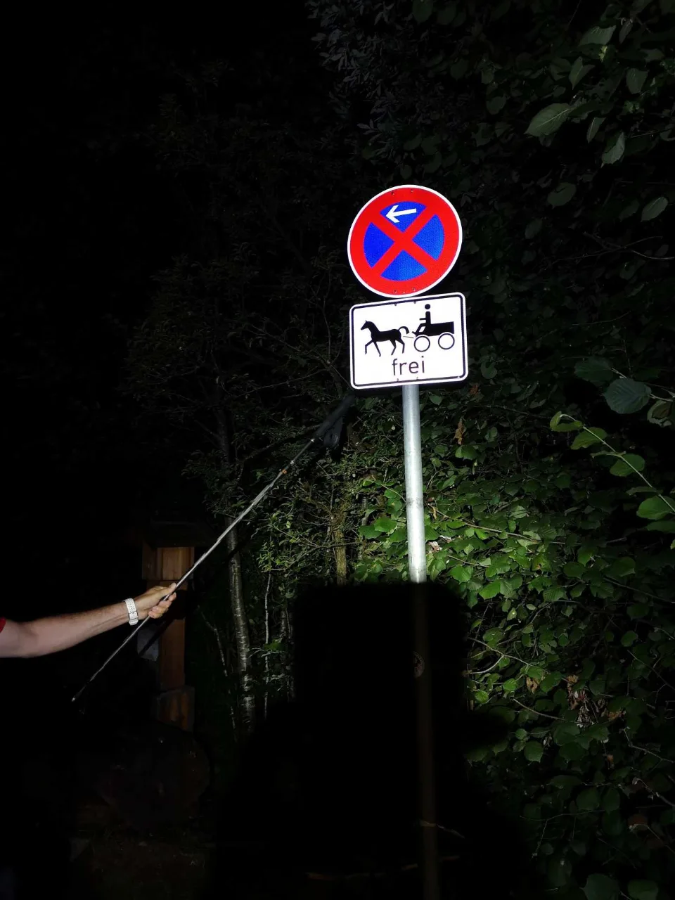 Setting off in the dark, just after four: the signpost on the edge of Garmisch-Partenkirchen.